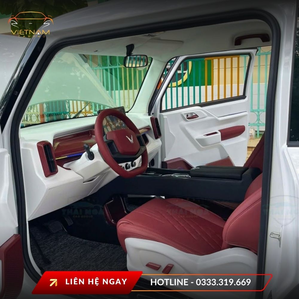Lắp ghế điện VF2 giúp việc điều chỉnh tư thế ngồi trở nên thuận tiện hơn trong quá trình lái xe.